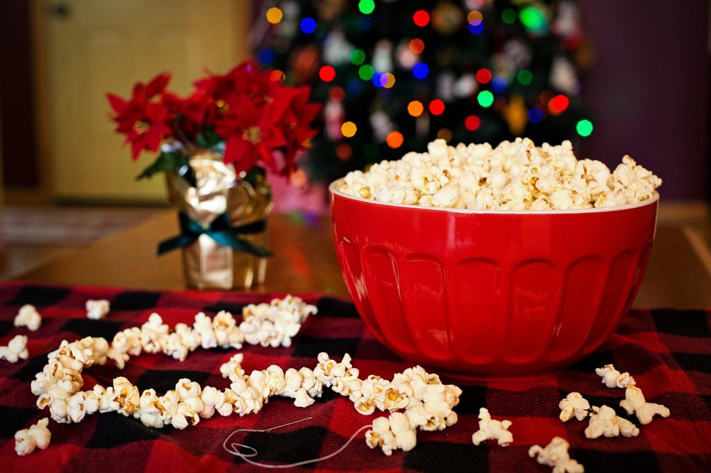 Popcorn kerstversiering natuurlijk - Let it Snow