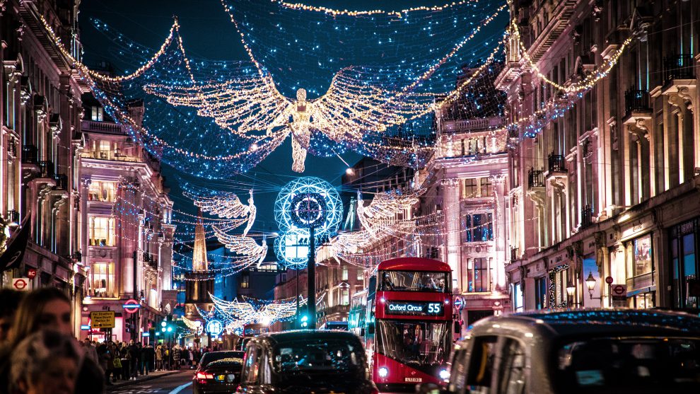 London Christmas Londen kerst - Last Christmas movie film 2019 - Let it Snow