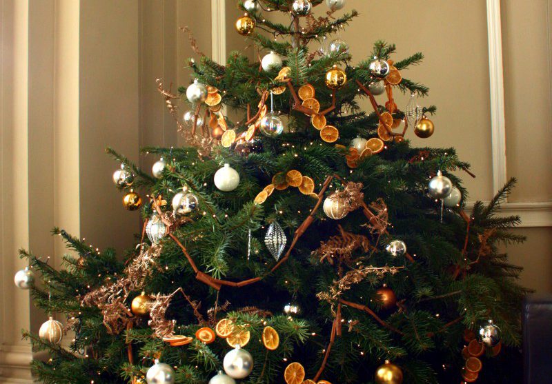 Kerstboom Somerset House - Sinaasappel - Let it Snow
