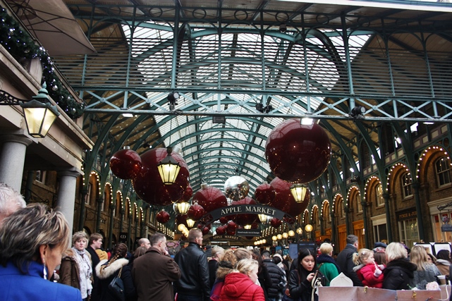 Kerstmarkt Londen 2021 coronavirus COVID Covent Garden Christmas Market London